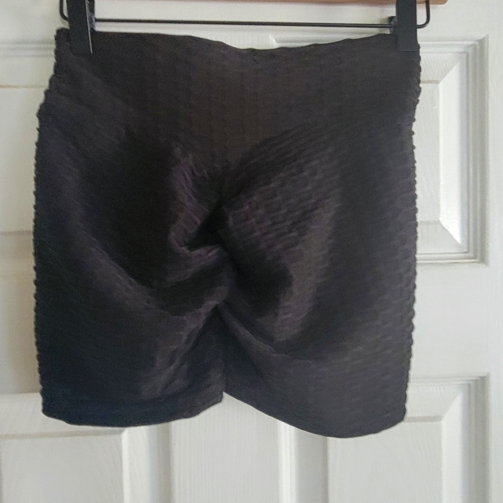 Scrunch butt shorts